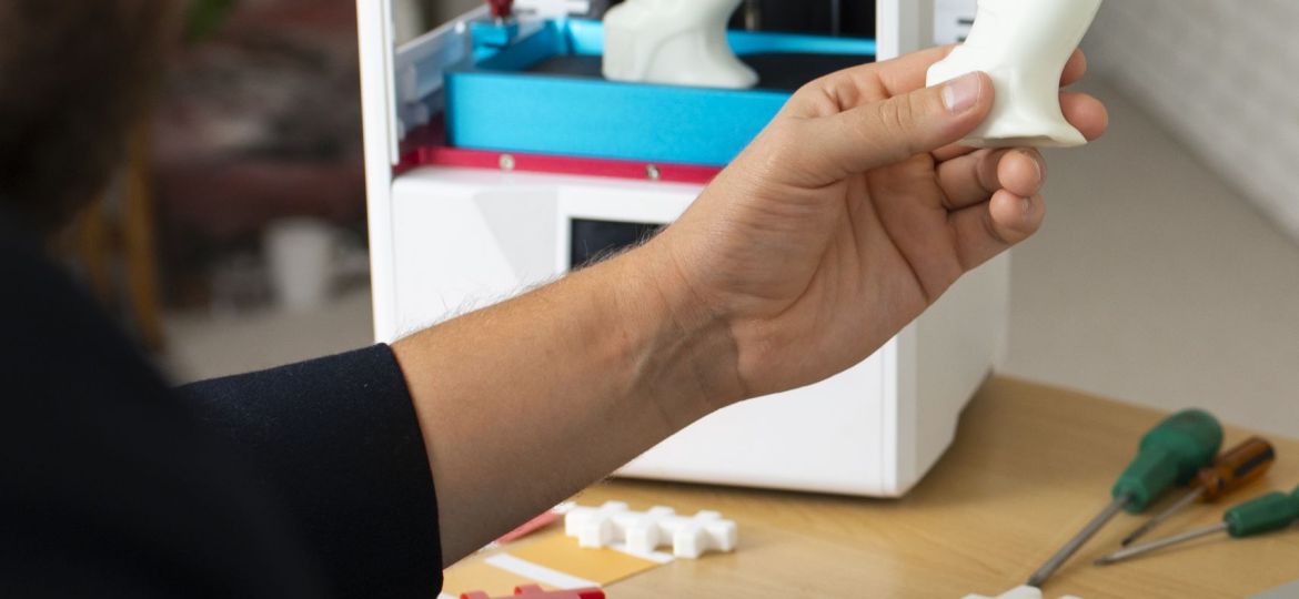 De Consumidor a Creador: Impresión 3D y la Alfabetización Técnica en la Juventud.