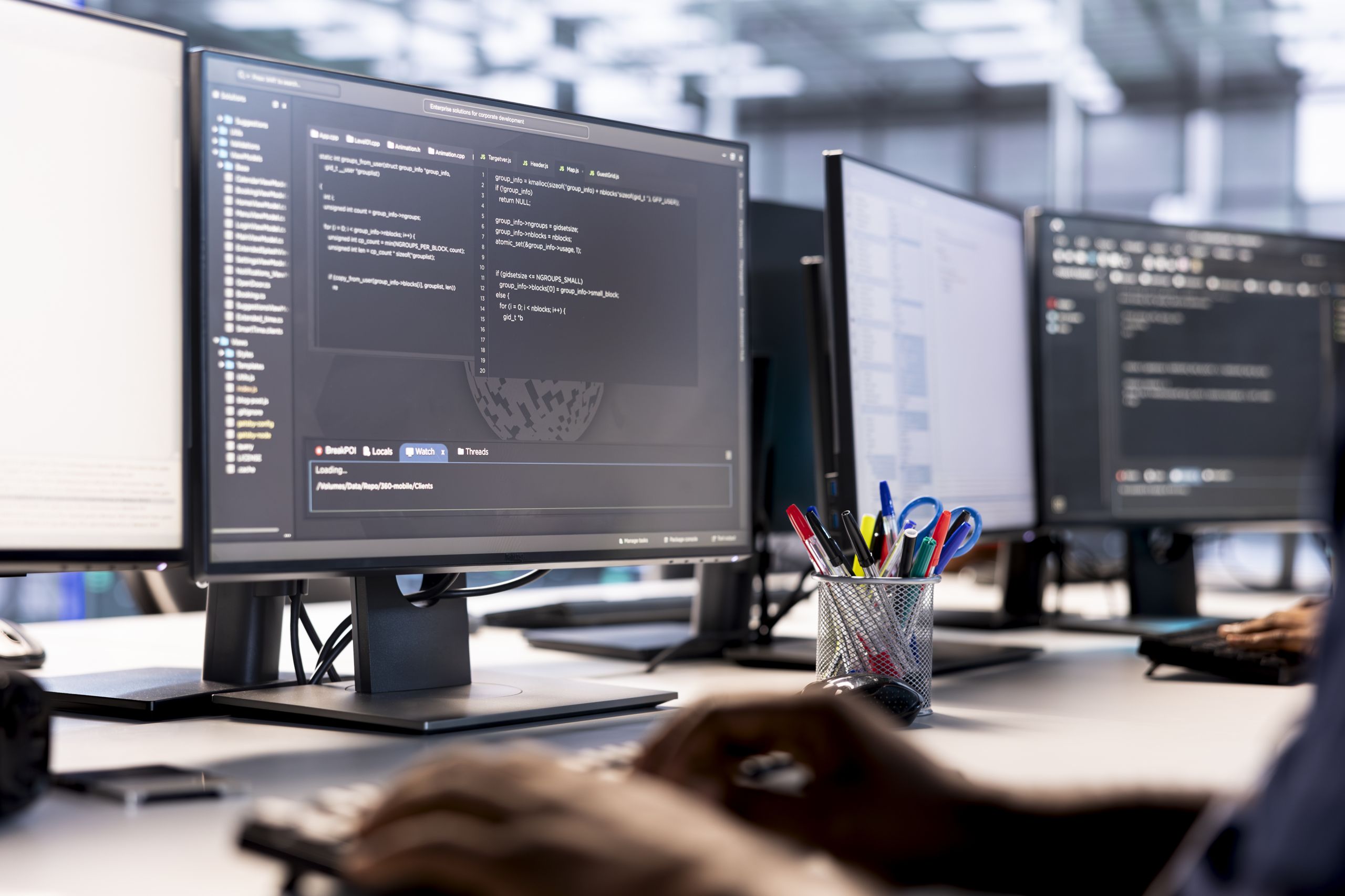 Desmontando el Algoritmo: La Ciberseguridad como Acto de Ciudadanía Digital.